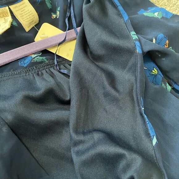 NWT Japna beautiful romper with front surplice top - Picture 9 of 10